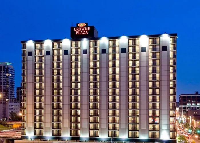 Hotel with Tennis: Crowne Plaza - Chicago West Loop By Ihg