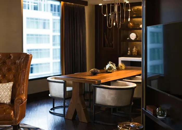 Resorts Guide Renaissance Chicago Downtown