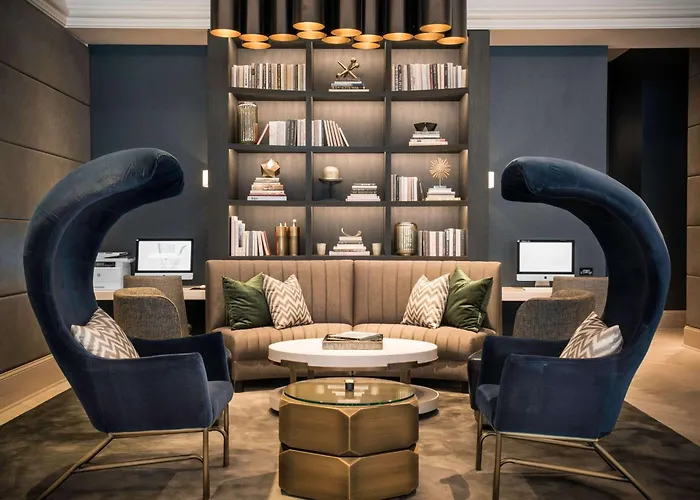 Londonhouse , Curio Collection By Hilton